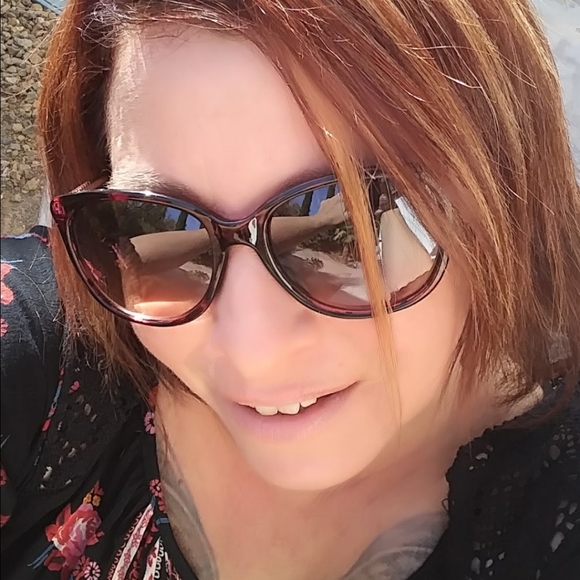 Hi! I'm Your Posher, Heather 🪐 I LOVE OFFERS 💥  BUNDLE 3 + ITEMS TO SAVE 20%⚡ - Picture 9 of 16